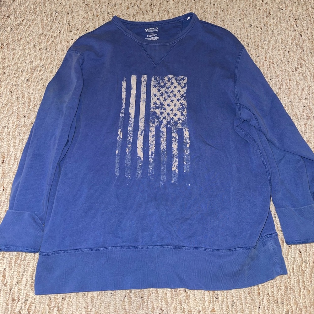 Sweatshirt